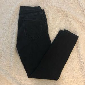 Black Skinny Jeans